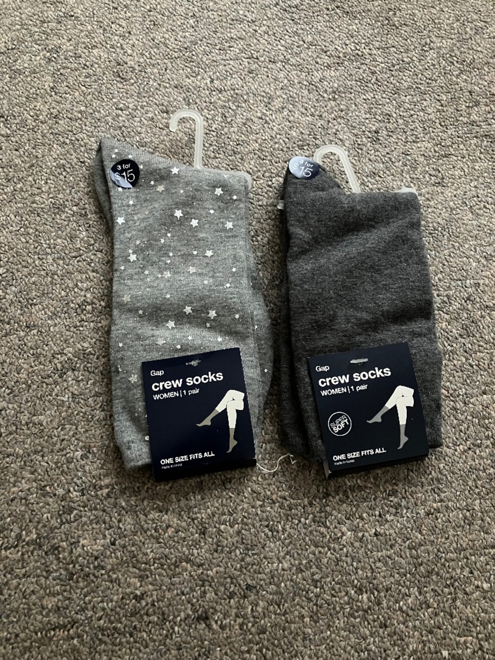 NWT Women’s GAP Crew Socks (2 Pairs)